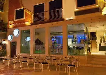 Pure And Restaurant